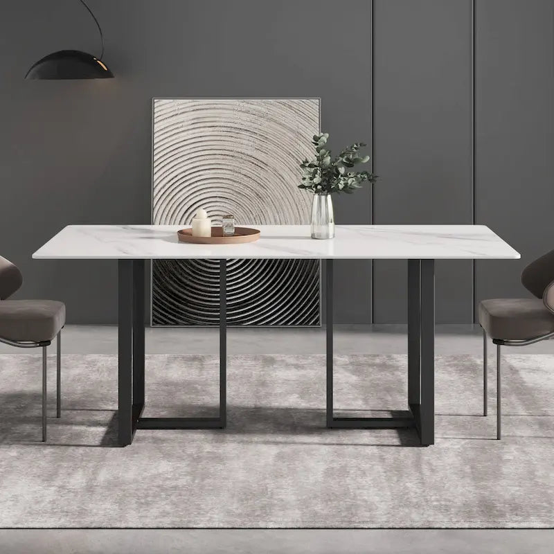 Table à manger en marbre blanc 71 po pour 6 à 8 personnes, plateau rectangulaire et pieds triangulaires en acier au carbone