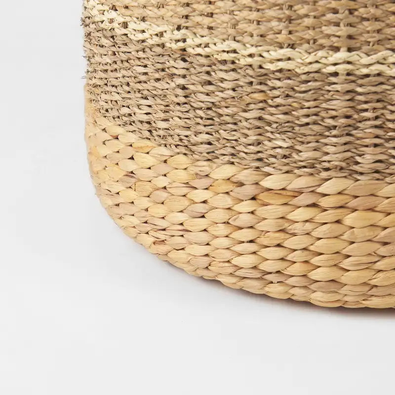 Pouf de table basse rond en jonc de mer à rayures marron