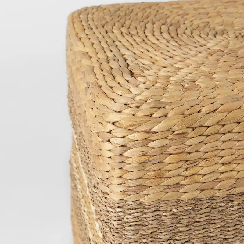 Pouf de table basse rond en jonc de mer à rayures marron